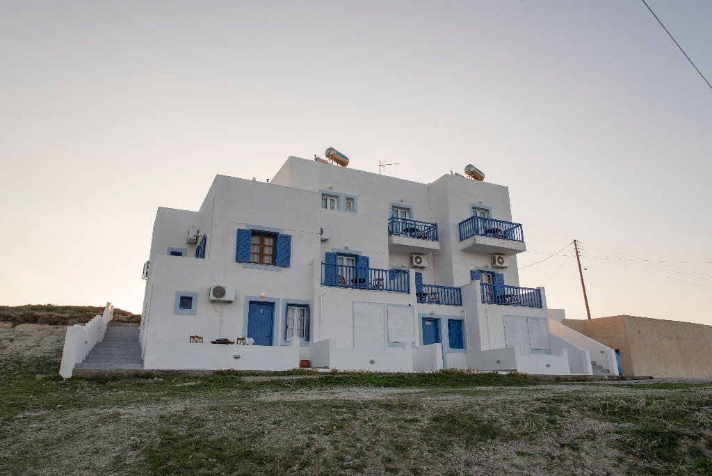 Polyegos View - Pollonia (Milos)