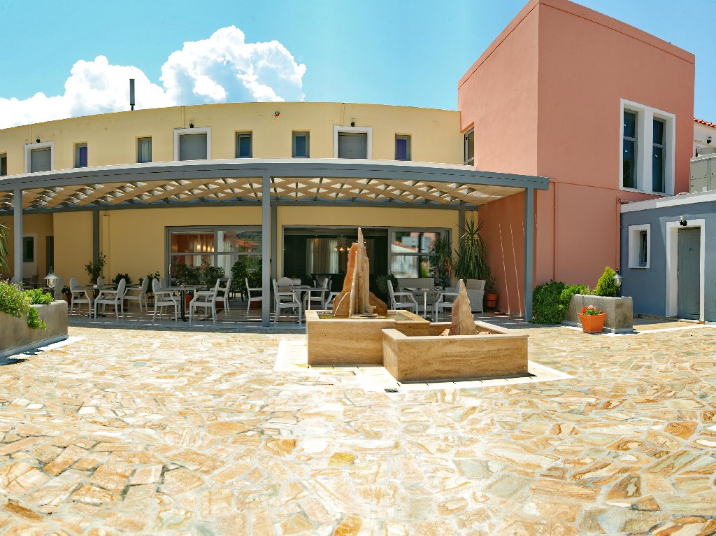 Theofilos Hotel Petra