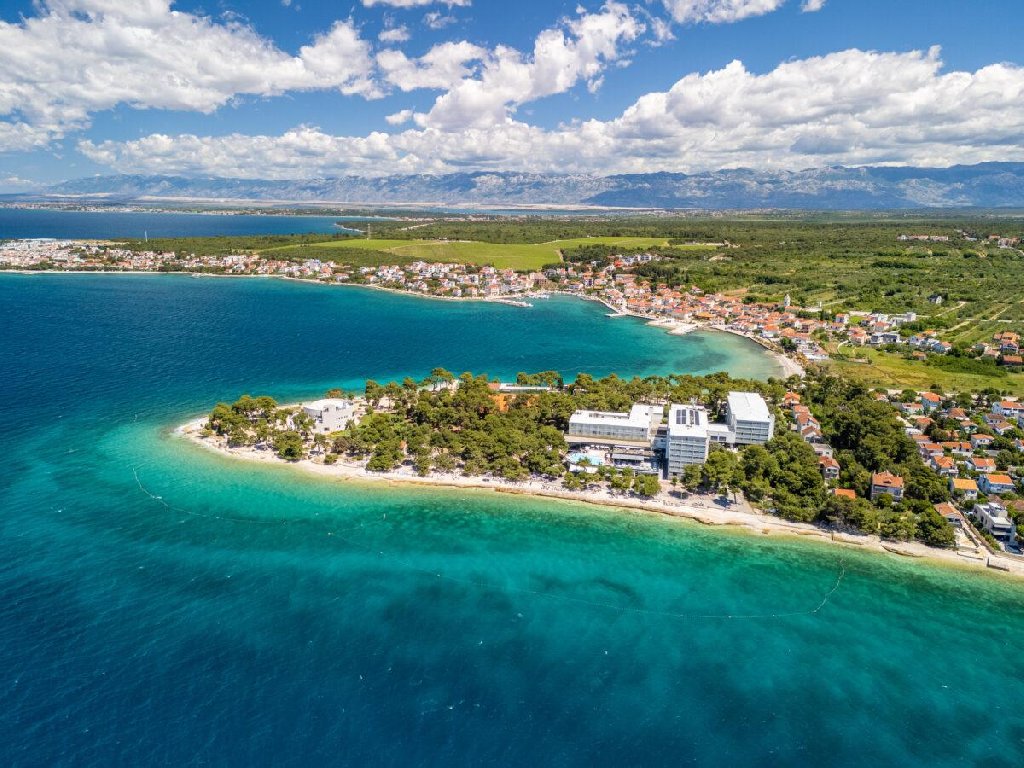 Pinija Hotel, Petrcane
