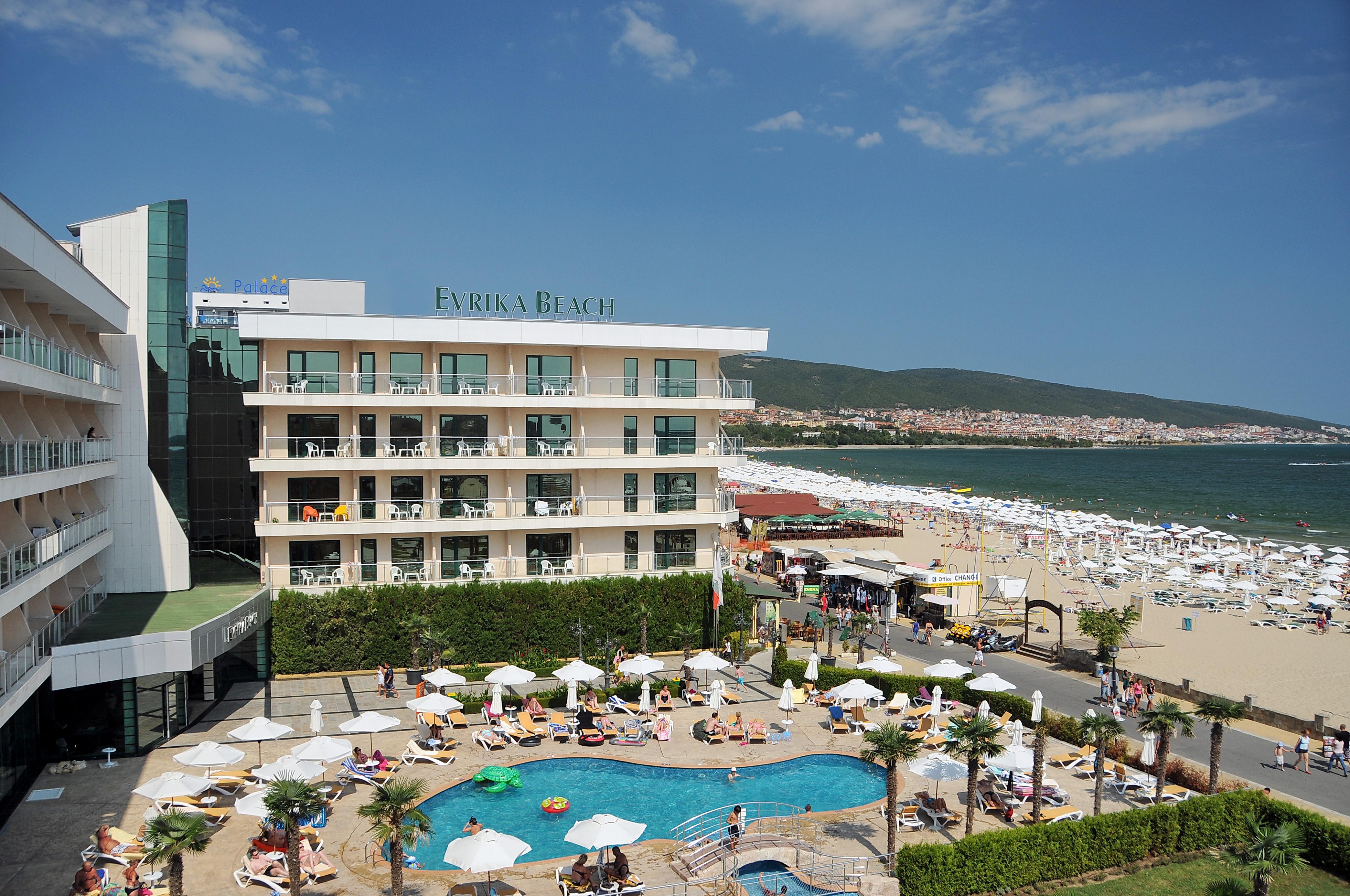 DIT EVRIKA BEACH CLUB HOTEL